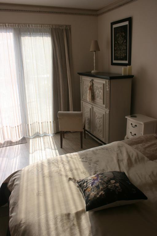 Guesthouse Kathome Bondues Bilik gambar